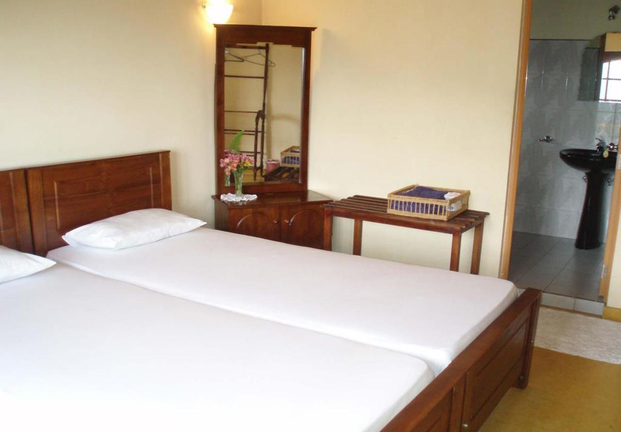 Hill View Bungalow Bed & Breakfast Nuwara Eliya Exterior photo